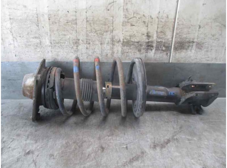 Replacement front left shock absorber for Alfa Romeo 146 1.6 16V Cat OEM IAM reference 60620559 