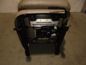 Recambio de asiento delantero derecho para ssangyong kyron 2.0 referencia OEM IAM 7400208B30CCE CUERO MARRON GRISACEO 5 PUERTAS