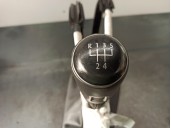 Recambio de palanca cambio para volkswagen polo advance referencia OEM IAM 2Q0711049J  