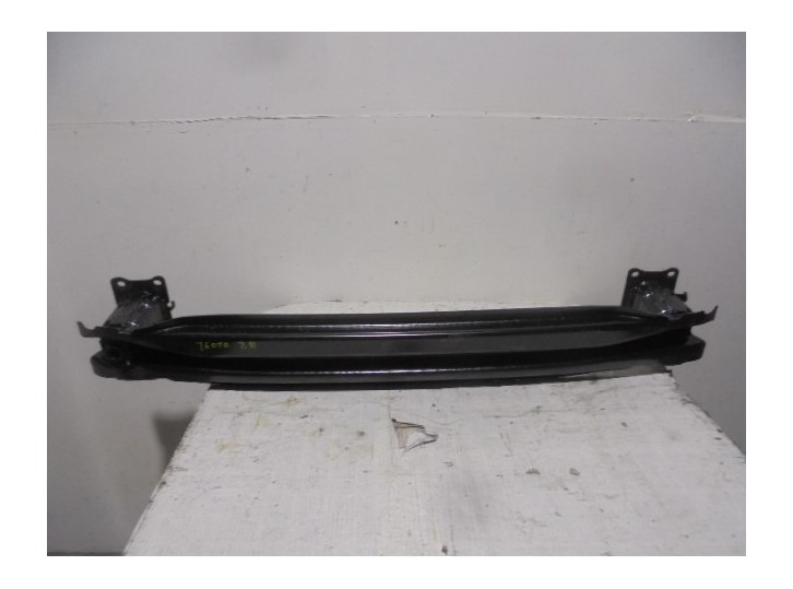 Recambio de refuerzo paragolpes trasero para volkswagen polo advance referencia OEM IAM 2G0807305 DE HIERRO 5 PUERTAS