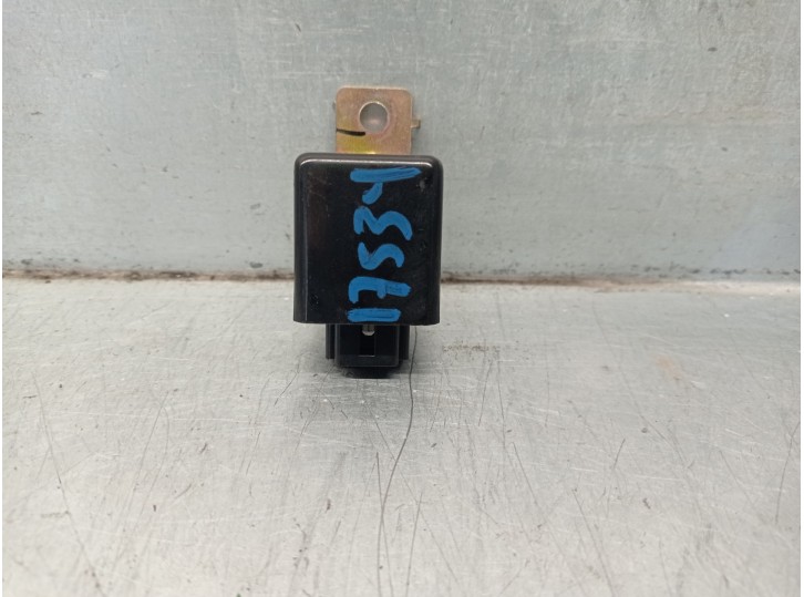 Recambio de rele para ssangyong rexton 2.7 turbodiesel cat referencia OEM IAM 8662005000  
