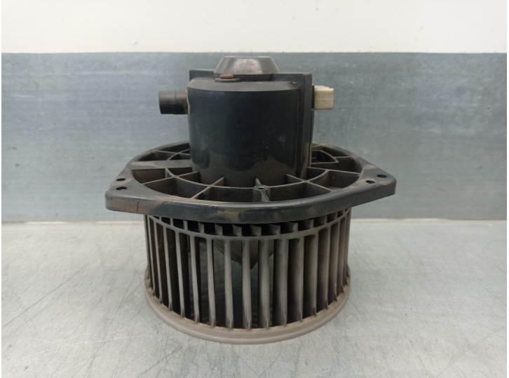 Recambio de motor calefaccion para ssangyong korando 2.3 turbodiesel cat referencia OEM IAM 6921005000  