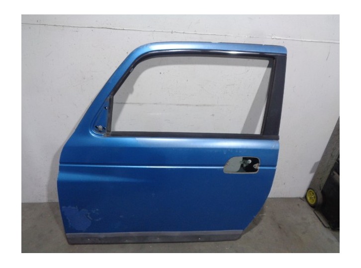 Replacement front left door for SsangYong Korando 2.3 Turbodiesel CAT OEM IAM reference 6200306010 BLUE 3PUERTAS