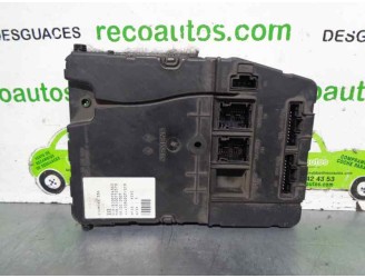 Recambio de caja reles / fusibles para renault megane ii berlina 5p dynamique referencia OEM IAM U118400150I 