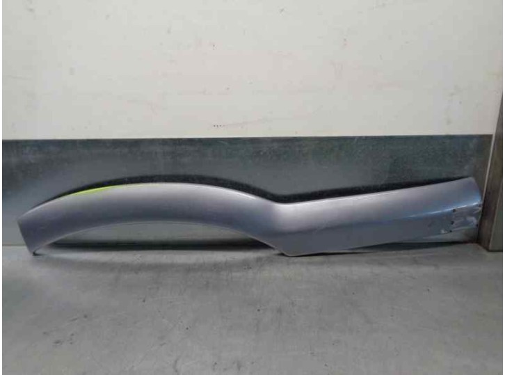 Recambio de aletin trasero izquierdo para opel zafira a elegance referencia OEM IAM 0090495 