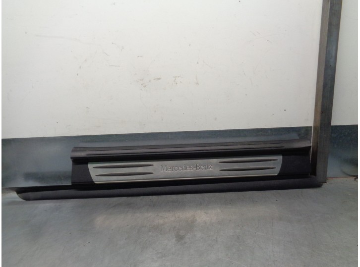 Recambio de spoiler talonera lateral izquierda para mercedes-benz clase slk (w171) roadster 200 compressor (171.442) referencia 