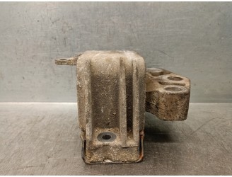 SOPORTE MOTOR IZQUIERDO 7M3199555 