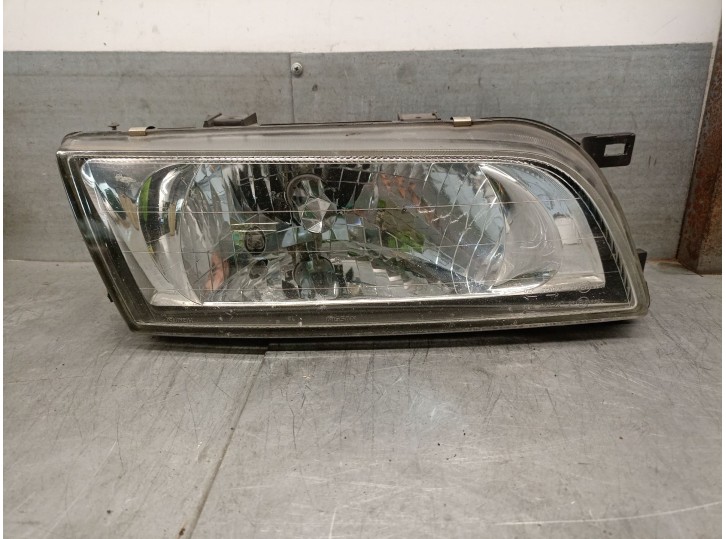 Recambio de faro derecho para nissan almera i (n15) 2.0 d referencia OEM IAM 260102N325 260102N325 