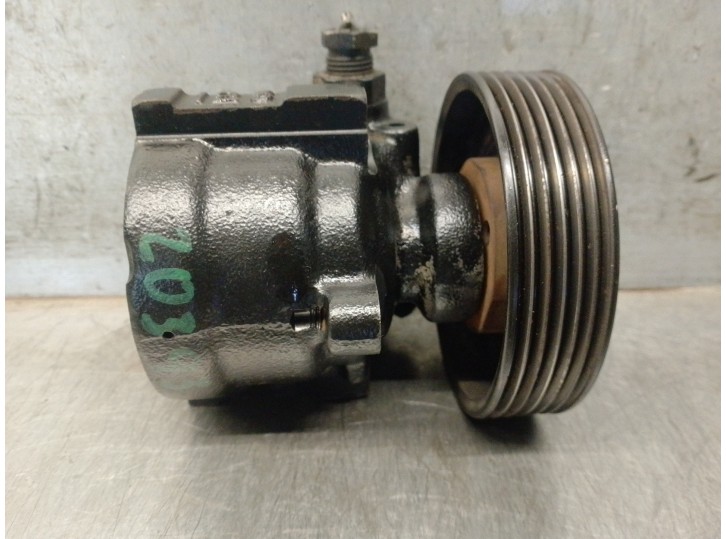 Recambio de bomba servodireccion para renault laguna (b56) 2.0 referencia OEM IAM 7700823735F 