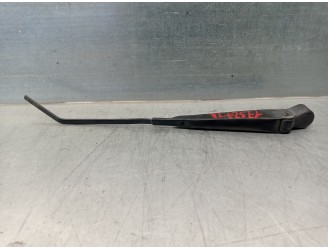 Recambio de brazo limpia trasero para ssangyong korando 2.3 turbodiesel cat referencia OEM IAM 7851006000 