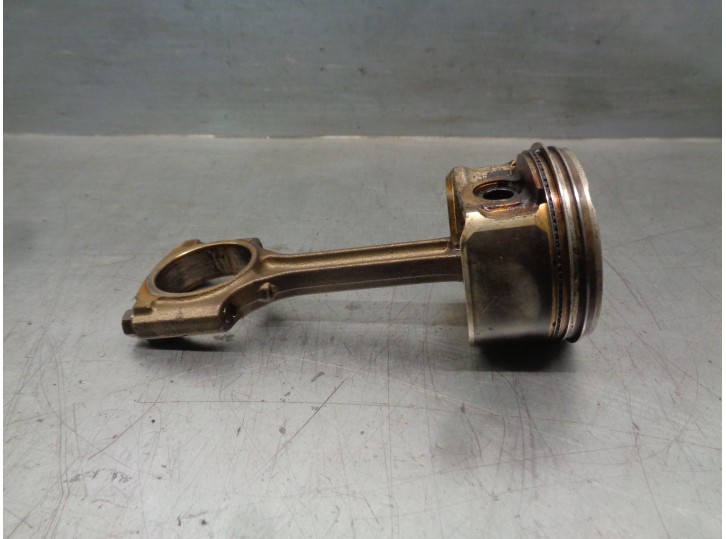 Recambio de piston para dacia dokker 1.6 sce cat referencia OEM IAM 120A10724R 