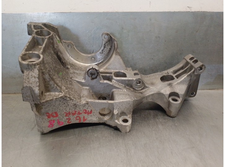 Recambio de soporte alternador para audi a4 avant (8ed) 2.0 tdi referencia OEM IAM 036903143D 036903143D 