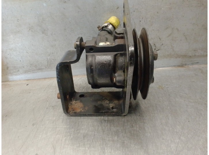 Recambio de bomba servodireccion para ford transit, combi 1995 2.5 diesel referencia OEM IAM 4079155 