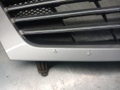 Recambio de rejilla delantera para ssangyong rexton 2.7 turbodiesel cat referencia OEM IAM 7946008000 