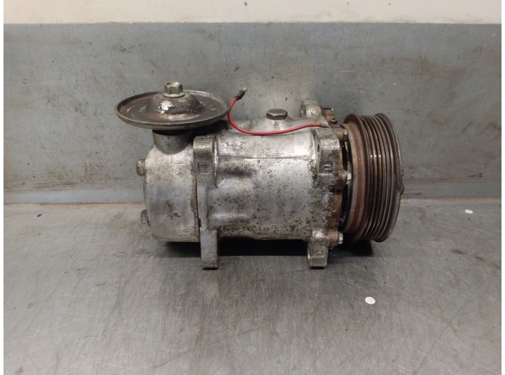 Replacement air conditioning compressor for Renault Clio I Phase I+II (B/C57) 1.8 OEM IAM reference 4008005 SA709 SANDEN