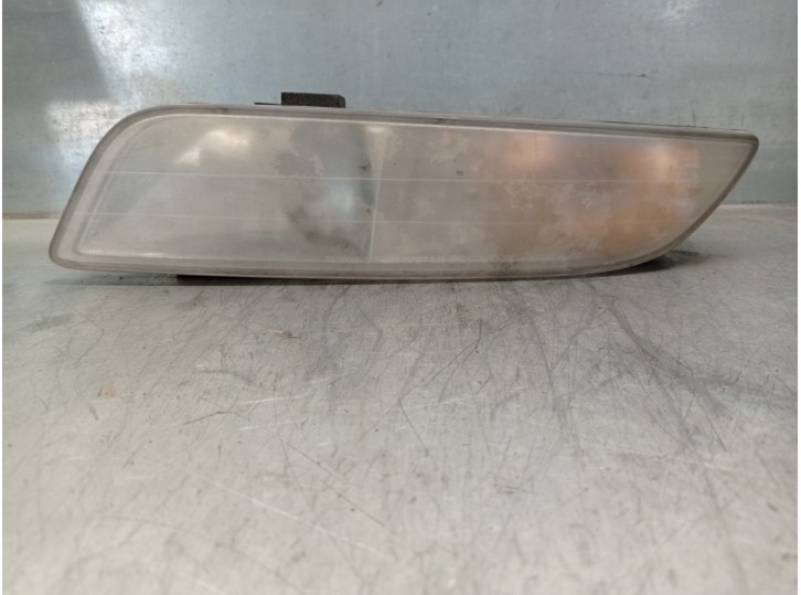 Recambio de faro antiniebla izquierdo para ssangyong rexton 2.7 turbodiesel cat referencia OEM IAM 8320108001 