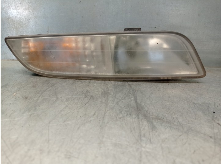 Recambio de faro antiniebla derecho para ssangyong rexton 2.7 turbodiesel cat referencia OEM IAM 8320208001 