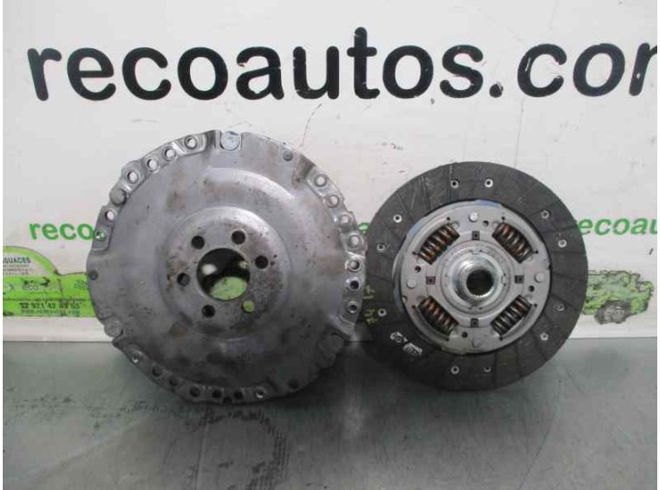 Replacement clutch kit for Seat Cordoba sedan (6K2) 1.9 SDI OEM IAM reference 80023038 680542 VALEO