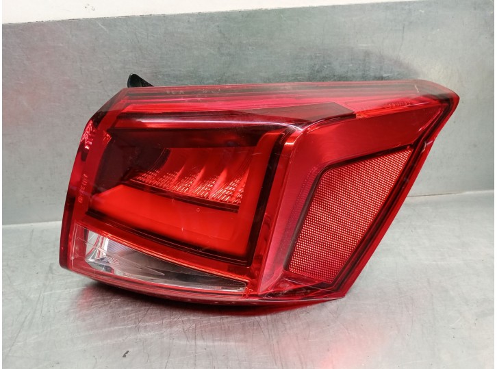 Replacement rear right tail light for Seat Arona (KJ7, KJP) 1.0 TSI OEM IAM reference 6F9945208B 6F9945208B 