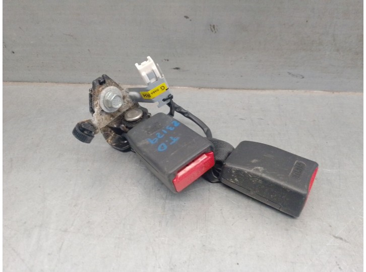 Recambio de enganche cinturon para mazda 2 hatchback (dl, dj) 1.5 skyactiv-g referencia OEM IAM DA6A57720A DA6A57720A 