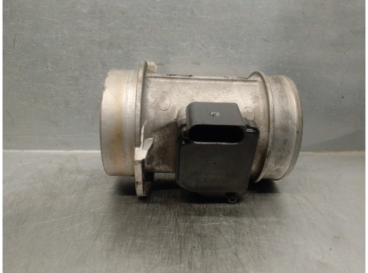 Replacement mass air flow sensor for Audi A4 Avant (8E5) 2.5 V6 24V TDI OEM IAM reference 059906461D AFH7025C HITACHI
