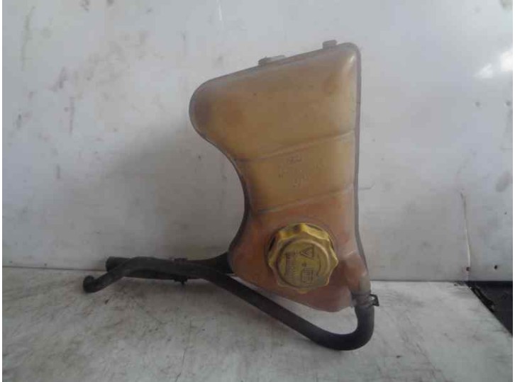 Recambio de deposito expansion para ford fiesta (cbk) 1.4 tdci cat referencia OEM IAM 95FB8K218AA 