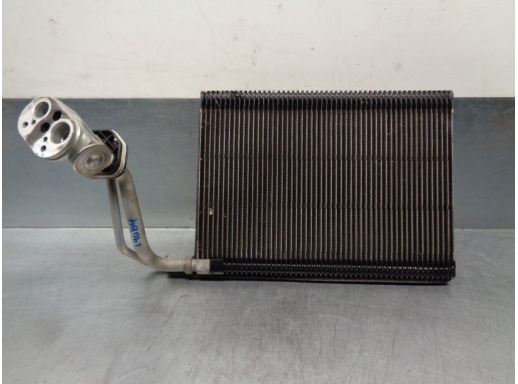 Recambio de evaporador aire acondicionado para bmw serie 3 lim. (f30) 2.0 turbodiesel referencia OEM IAM 64119289832 