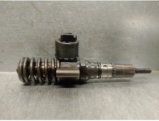 Replacement injector for Volkswagen Golf V Saloon (1K1) 2.0 TDI OEM IAM reference 03G130073BX 0986441530 BOSCH