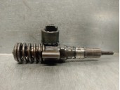 Replacement injector for Volkswagen Golf V Saloon (1K1) 2.0 TDI OEM IAM reference 03G130073BX 0986441530 BOSCH