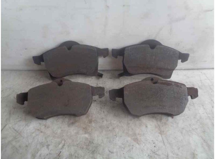 Recambio de pastillas de freno para mercedes-benz clase a (w168) 1.4 cat referencia OEM IAM A1684201220  