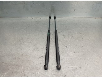 Replacement tailgate/boot lid shock absorbers for Citroën C4 Coupé 2.0 HDI FAP CAT (RHR / DW10BTED4) OEM IAM reference 96508541