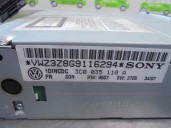 Replacement audio system / CD radio for Volkswagen Passat sedan (3C2) 2.0 TDI DPF OEM IAM reference 3C0035110A 