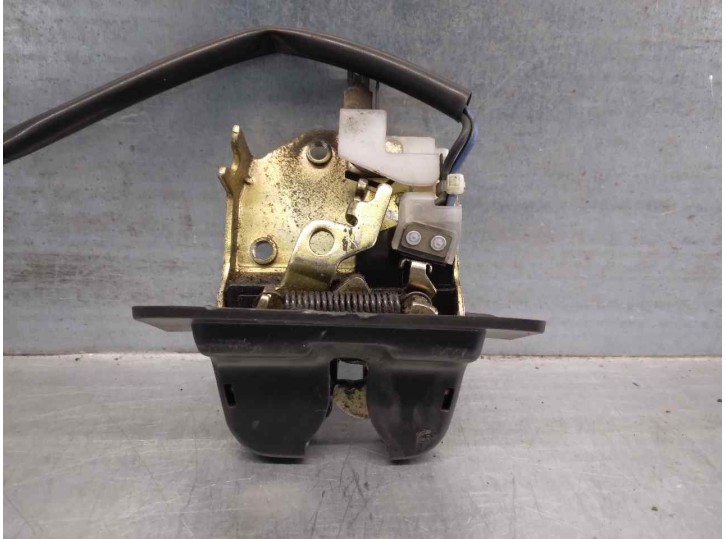 Recambio de cerradura maletero / porton para mg serie 600 (rh) 2.0 cat referencia OEM IAM 2198586 2 PINES 4 PUERTAS