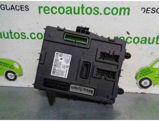 Recambio de caja reles / fusibles para renault megane iv berlina 5p 1.5 dci diesel fap energy referencia OEM IAM 284B13506R  A2C