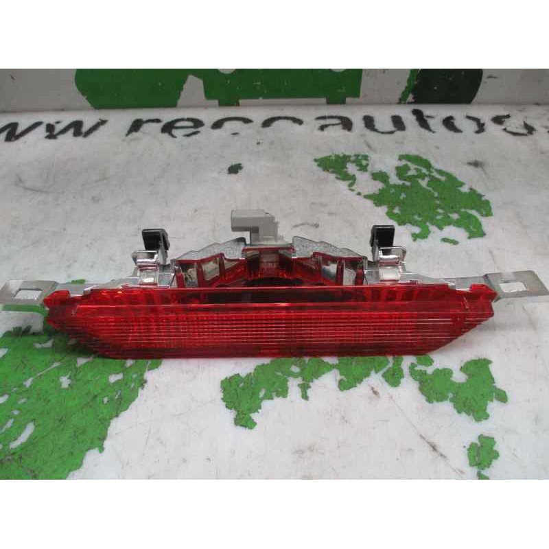 Recambio de luz central de freno para toyota corolla (e12) 1.6 16v referencia OEM IAM   
