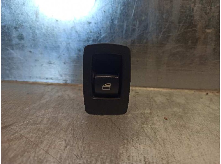 Recambio de mando elevalunas trasero derecho para bmw serie 5 berlina (e60) 520d referencia OEM IAM 9113773 
