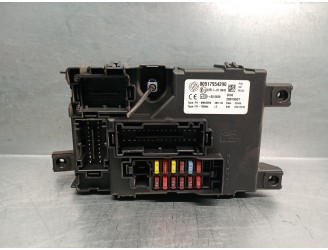 Recambio de caja reles / fusibles para fiat grande punto (199_) 1.3 d multijet referencia OEM IAM 00517954290 