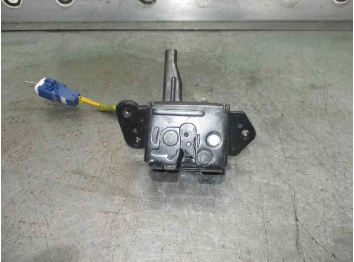 Recambio de cerradura maletero / porton para toyota yaris (_p9_) 1.4 d-4d (nlp90_) referencia OEM IAM 2 PINES 5 PUERTAS