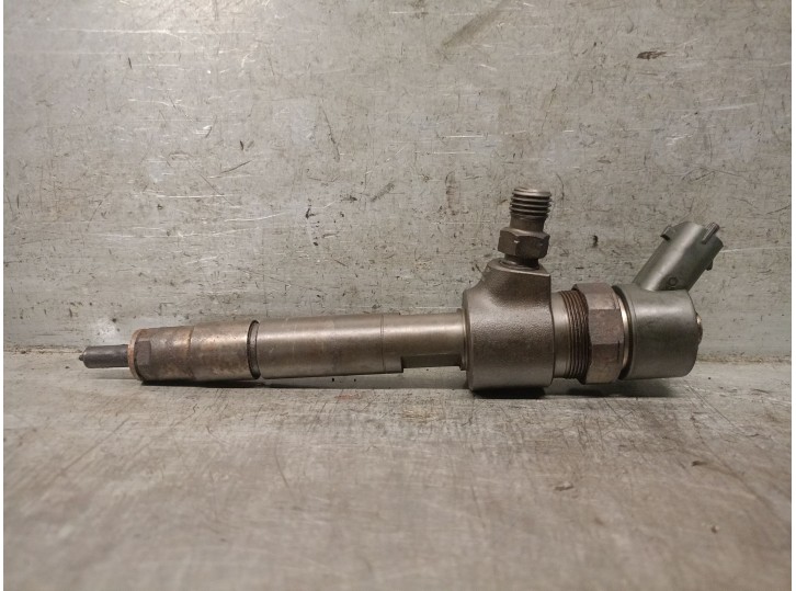 Recambio de inyector para opel zafira / zafira family b (a05) 1.9 cdti (m75) referencia OEM IAM 0445110276 0445110276 BOSCH