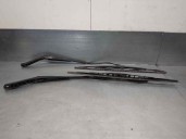 Recambio de brazo limpia delantero derecho para mg serie 600 (rh) 2.0 cat referencia OEM IAM 56103937  