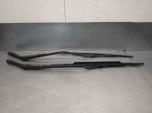 Recambio de brazo limpia delantero derecho para mg serie 600 (rh) 2.0 cat referencia OEM IAM 56103937  