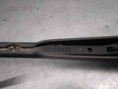 Recambio de brazo limpia delantero derecho para mg serie 600 (rh) 2.0 cat referencia OEM IAM 56103937  