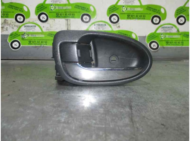 Recambio de maneta interior delantera izquierda para toyota yaris (_p9_) 1.4 d-4d (nlp90_) referencia OEM IAM 692060D90 