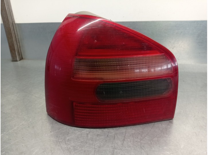 Recambio de piloto trasero izquierdo para audi a3 (8l) 1.8 20v referencia OEM IAM 8L0945096A 3 PUERTAS
