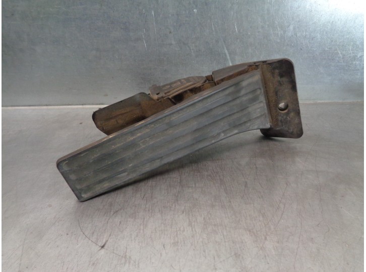 Recambio de potenciometro pedal para bmw serie 3 lim. (f30) 2.0 turbodiesel referencia OEM IAM 35426789529 6PV01043500 HELLA