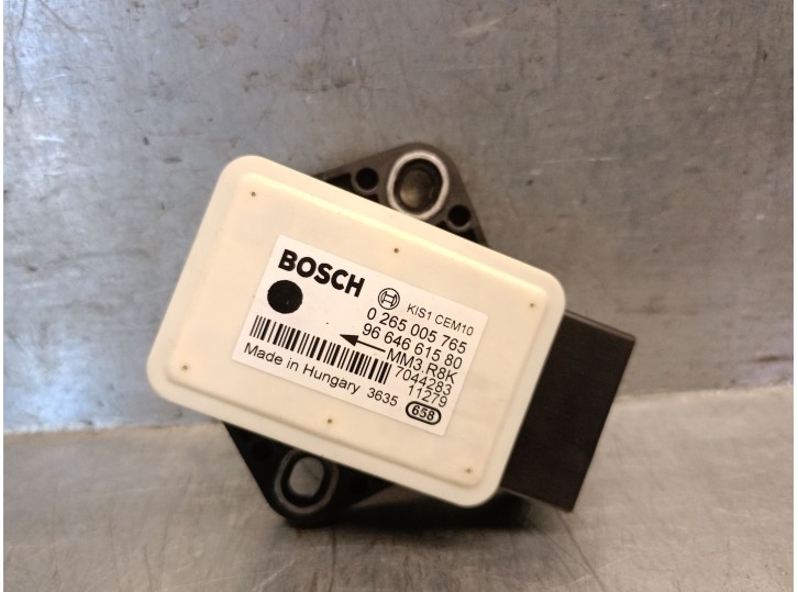 Replacement sensor for Citroën C4 Grand Picasso I (UA_) 1.6 HDi 110 OEM IAM reference 9664661580 9664661580 BOSCH