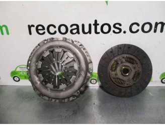Recambio de kit embrague para toyota corolla (e12) 1.6 16v referencia OEM IAM C52052 VALEO