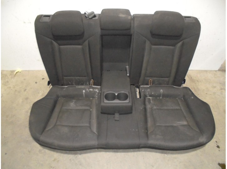 Replacement rear seats for Hyundai i40 CW 1.7 CRDi CAT OEM IAM reference BLACK FABRIC 5 DOORS