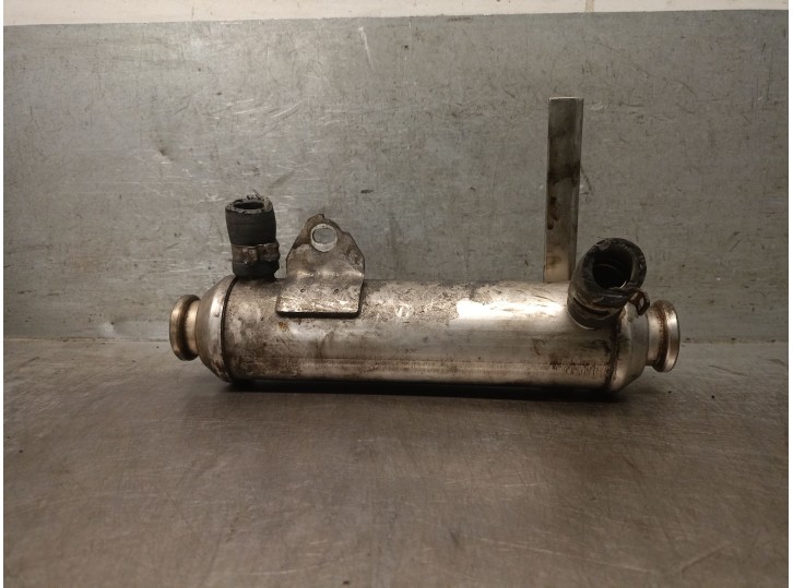 Recambio de enfriador egr para opel zafira / zafira family b (a05) 1.9 cdti (m75) referencia OEM IAM 5850117 5850117 