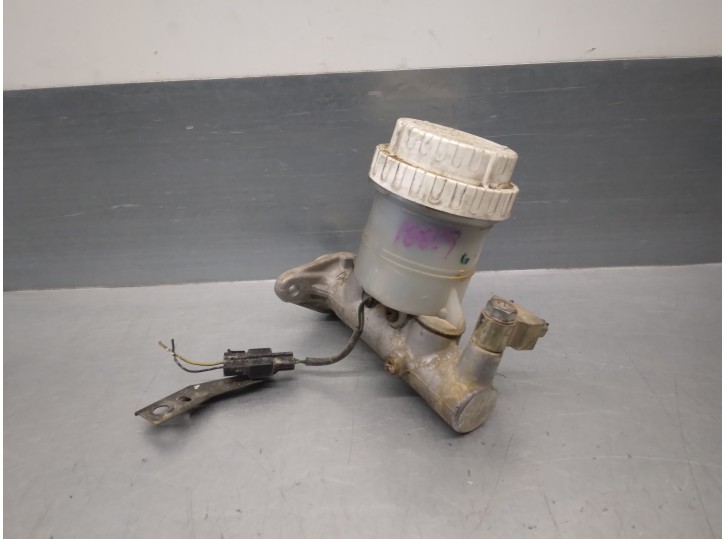 Recambio de bomba freno para mitsubishi montero (v20/v40) 2.8 turbodiesel referencia OEM IAM MB699830  